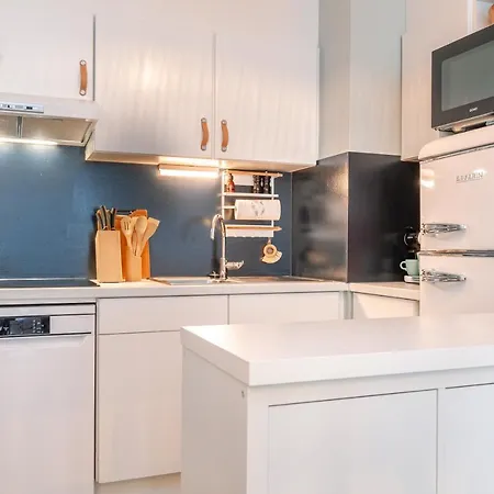 Be At Sea In All-in Luxury , Outdoor Pool, Side Seaview 아파트 *